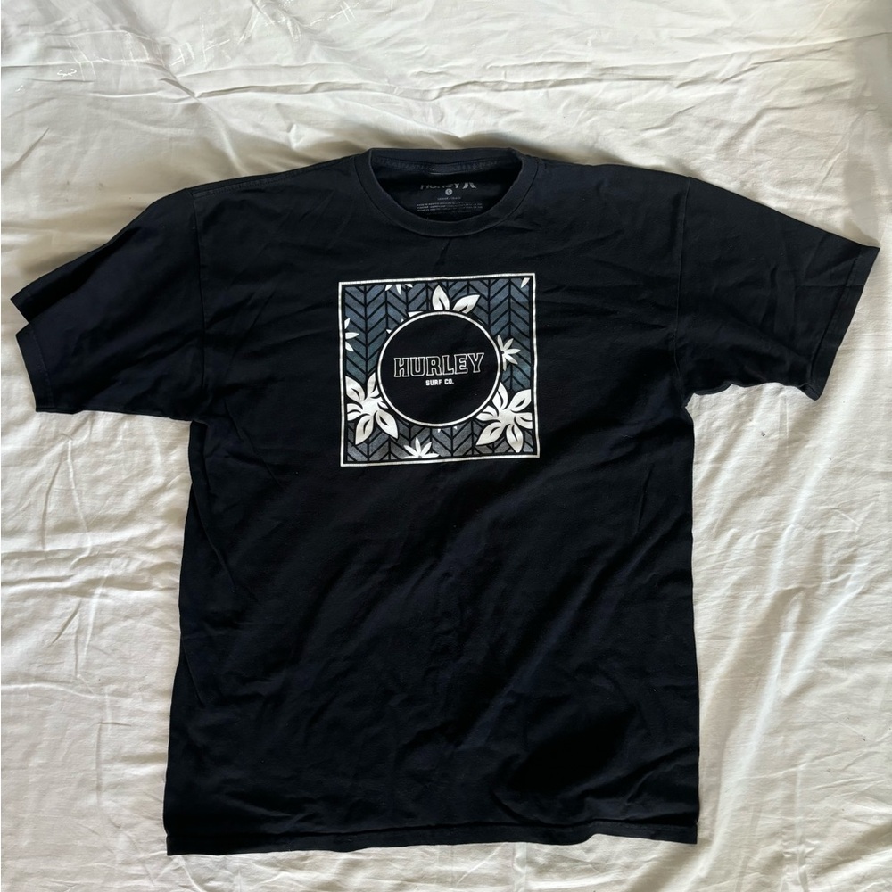Hurley Short Sleeve T-Shirt - Tropical Design